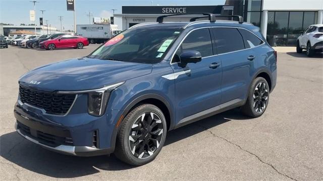 new 2025 Kia Sorento car, priced at $38,873
