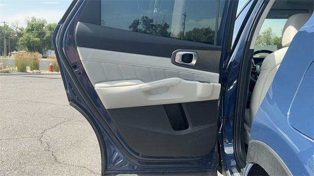 new 2025 Kia Sorento car, priced at $38,873