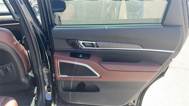 new 2025 Kia Telluride car, priced at $49,701