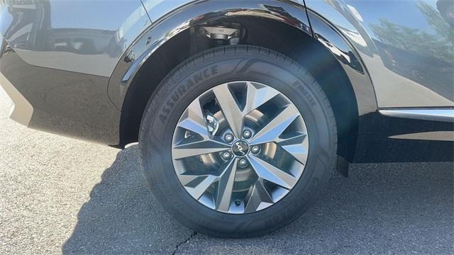 new 2025 Kia Sportage Hybrid car, priced at $38,712