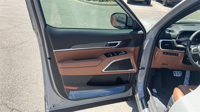 new 2025 Kia Telluride car, priced at $52,195