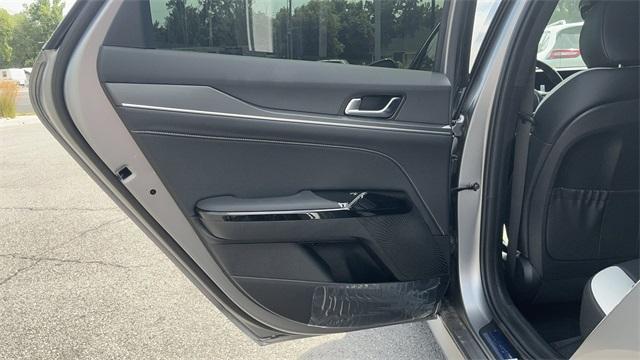 new 2025 Kia K5 car, priced at $33,136
