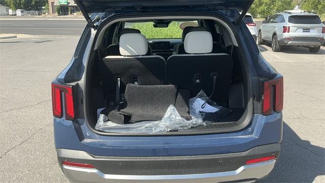 new 2025 Kia Sorento car, priced at $38,729