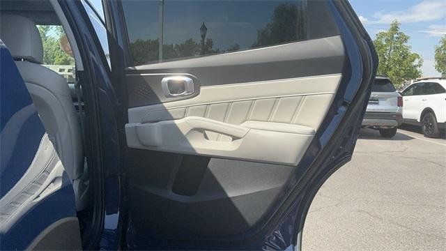 new 2025 Kia Sorento car, priced at $38,729