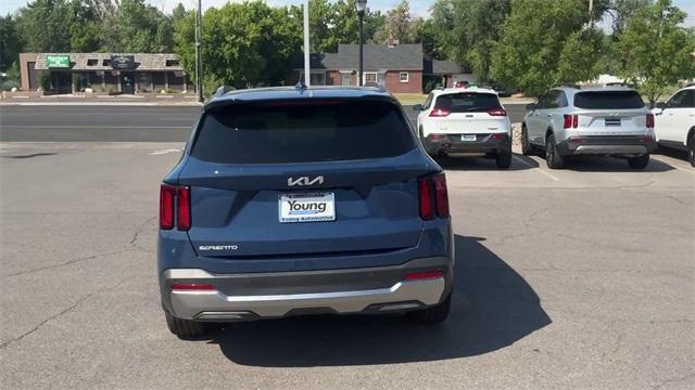 new 2025 Kia Sorento car, priced at $38,729