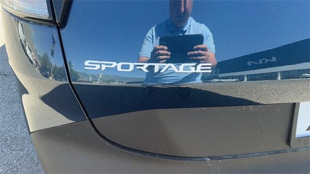 new 2025 Kia Sportage Hybrid car, priced at $34,604
