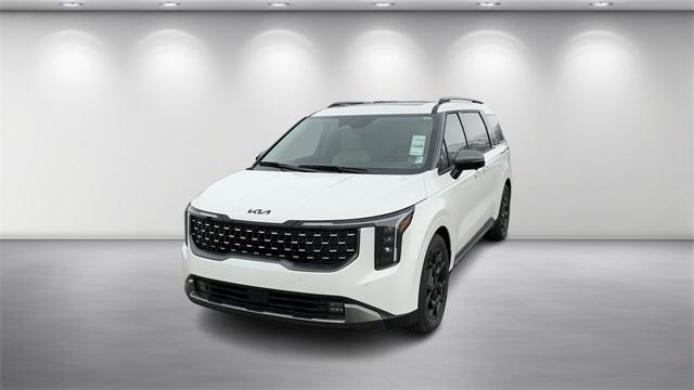new 2025 Kia Carnival car, priced at $47,020