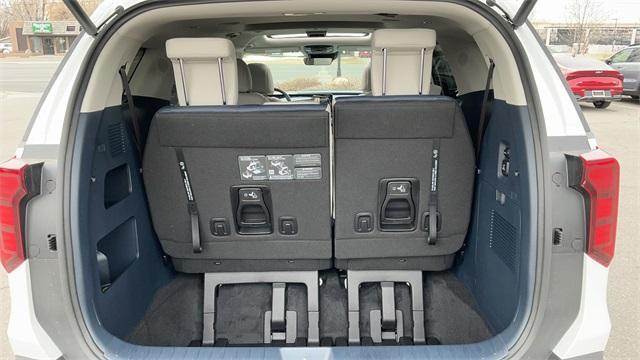 new 2025 Kia Carnival car, priced at $47,020