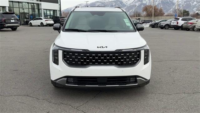 new 2025 Kia Carnival car, priced at $47,020