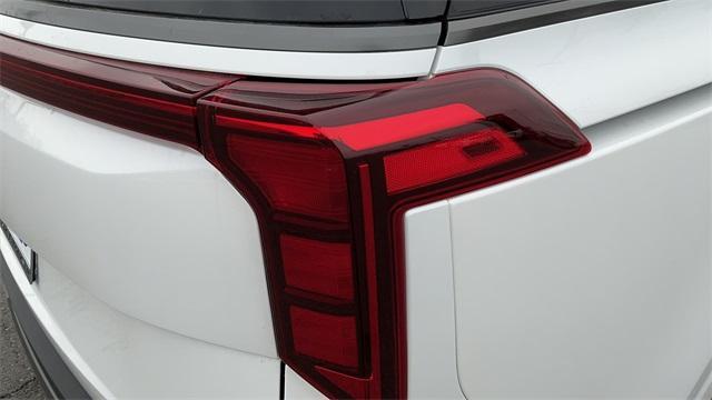 new 2025 Kia Carnival car, priced at $47,020