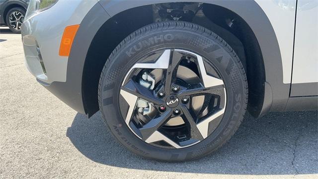 new 2025 Kia Seltos car, priced at $29,111