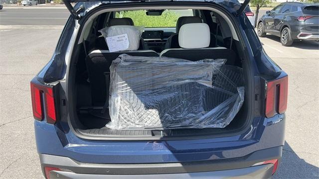 new 2025 Kia Sorento car, priced at $43,568