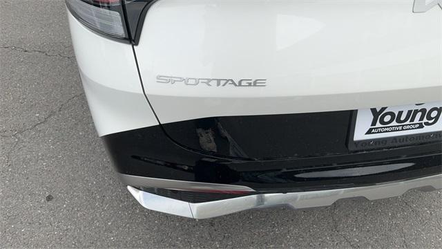 new 2025 Kia Sportage Hybrid car, priced at $39,347