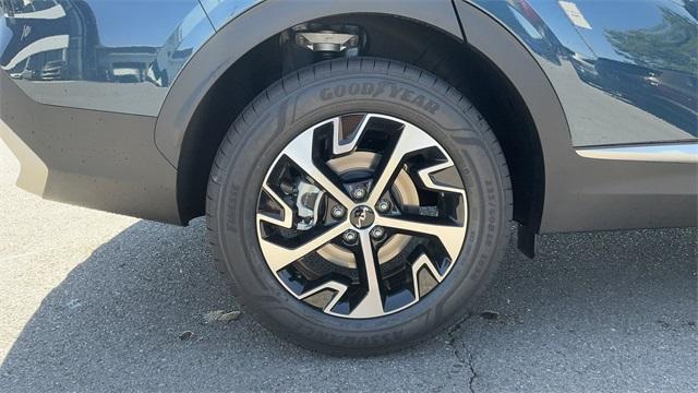 new 2025 Kia Sportage Hybrid car, priced at $33,920