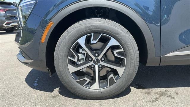 new 2025 Kia Sportage Hybrid car, priced at $33,920