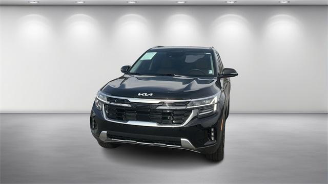 used 2024 Kia Seltos car, priced at $27,683