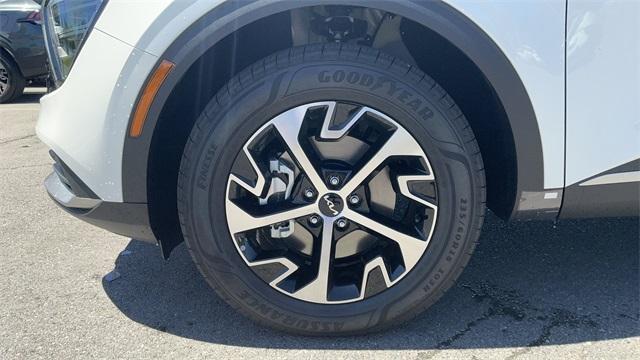 new 2025 Kia Sportage Hybrid car, priced at $35,268