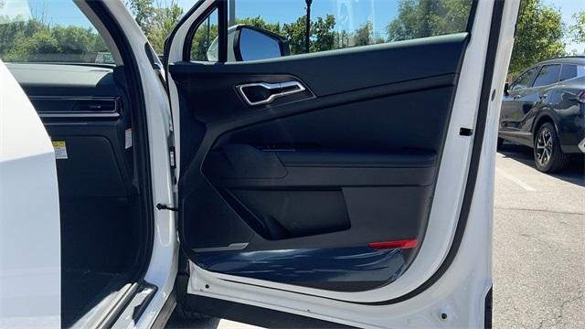 new 2025 Kia Sportage Hybrid car, priced at $35,268