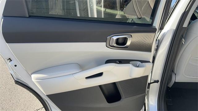 new 2025 Kia Sorento Plug-In Hybrid car, priced at $47,566
