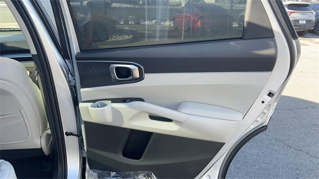 new 2025 Kia Sorento Plug-In Hybrid car, priced at $47,566