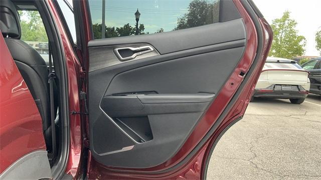 new 2025 Kia Sportage car, priced at $35,049