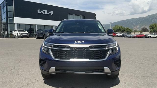 new 2025 Kia Seltos car, priced at $29,698