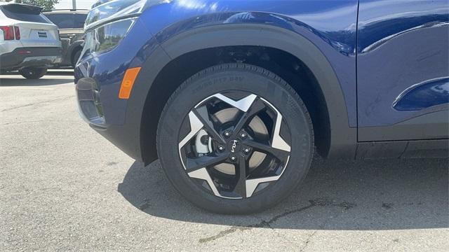 new 2025 Kia Seltos car, priced at $29,698
