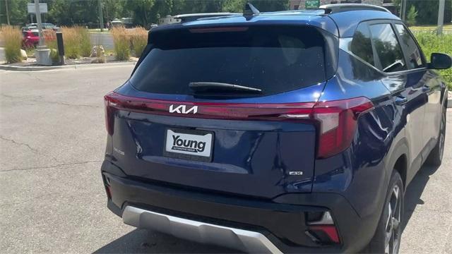 new 2025 Kia Seltos car, priced at $29,698