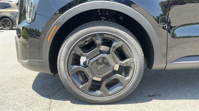 new 2025 Kia Sorento car, priced at $43,095