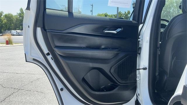 used 2023 Jeep Grand Cherokee car, priced at $34,450