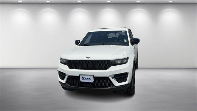 used 2023 Jeep Grand Cherokee car, priced at $34,450