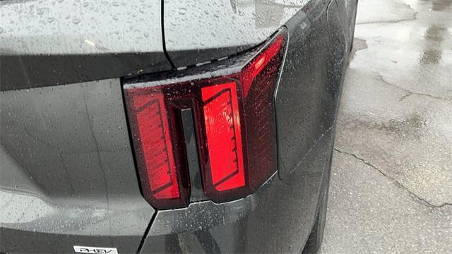 new 2025 Kia Sorento Plug-In Hybrid car, priced at $47,634
