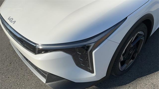 new 2025 Kia K4 car, priced at $25,032