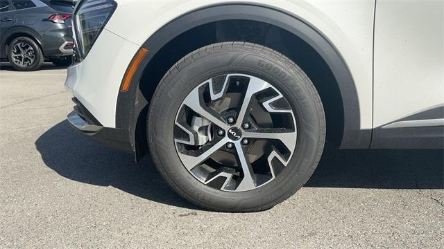 new 2025 Kia Sportage Hybrid car, priced at $33,838