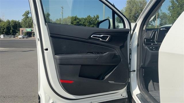 new 2025 Kia Sportage Hybrid car, priced at $33,838