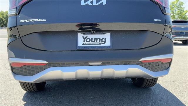 new 2025 Kia Sportage Hybrid car, priced at $33,438