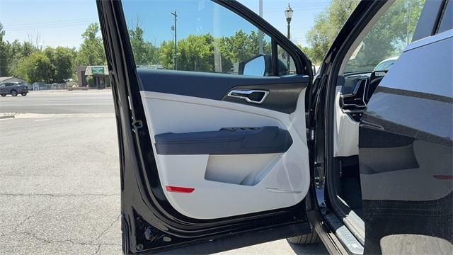 new 2025 Kia Sportage Hybrid car, priced at $33,438