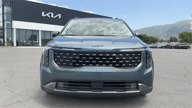new 2025 Kia Carnival car, priced at $52,675