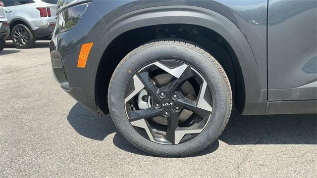 new 2025 Kia Seltos car, priced at $29,578