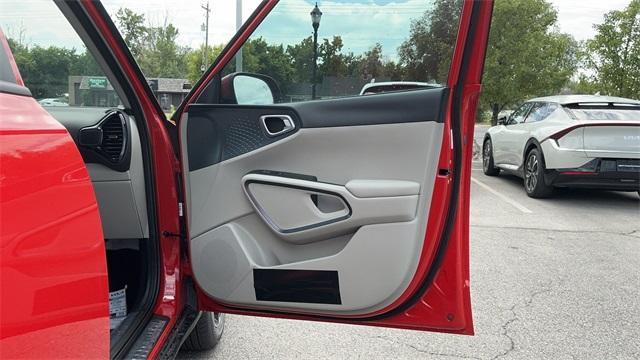 new 2025 Kia Soul car, priced at $25,135