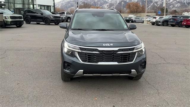 new 2025 Kia Seltos car, priced at $28,328
