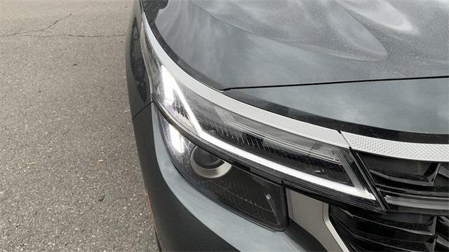 new 2025 Kia Seltos car, priced at $28,328