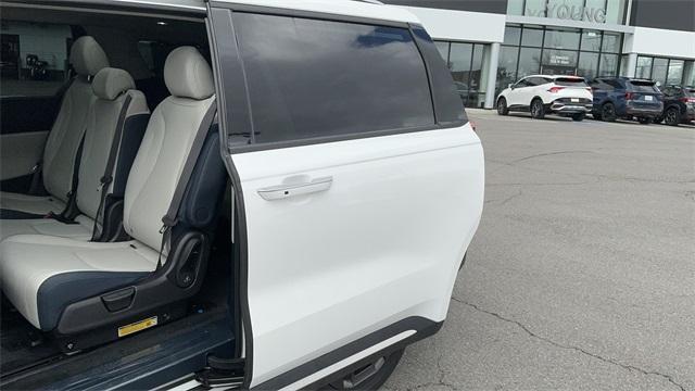new 2025 Kia Carnival car, priced at $44,575