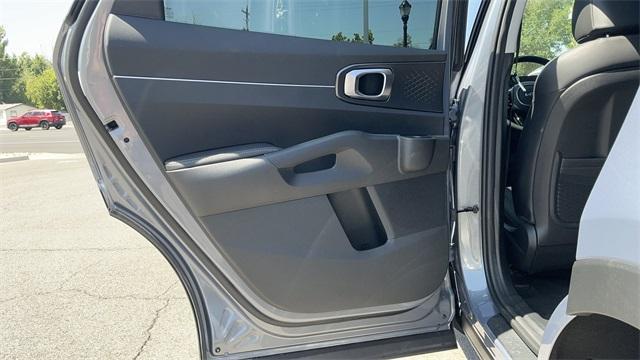 new 2025 Kia Sorento car, priced at $37,058