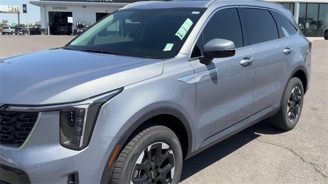 new 2025 Kia Sorento car, priced at $37,058