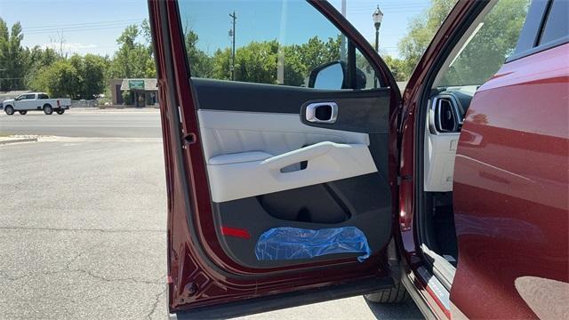 new 2025 Kia Sorento car, priced at $43,568