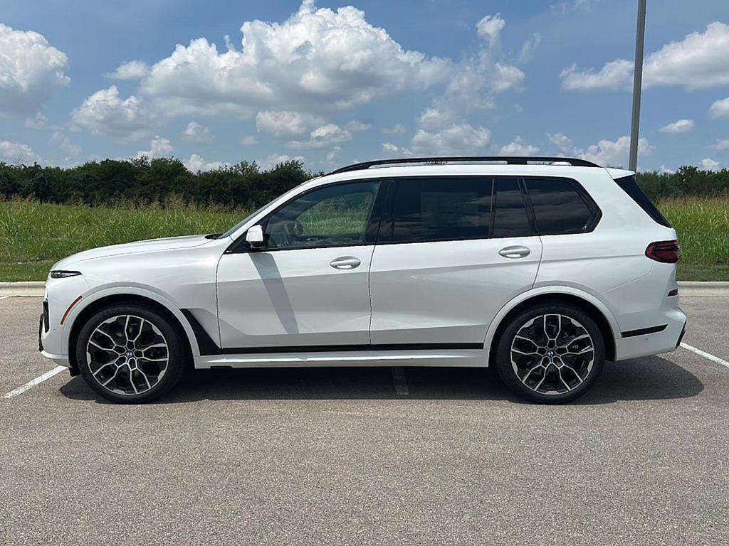 new 2026 BMW X7 car, priced at $97,525