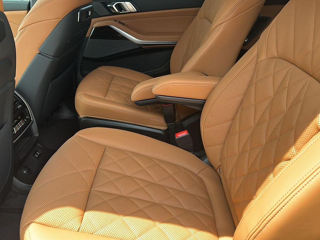 new 2026 BMW X7 car, priced at $97,525