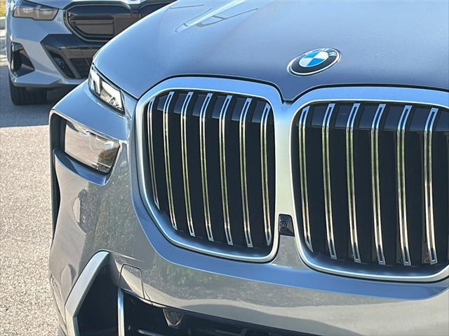 new 2025 BMW X7 car, priced at $90,025