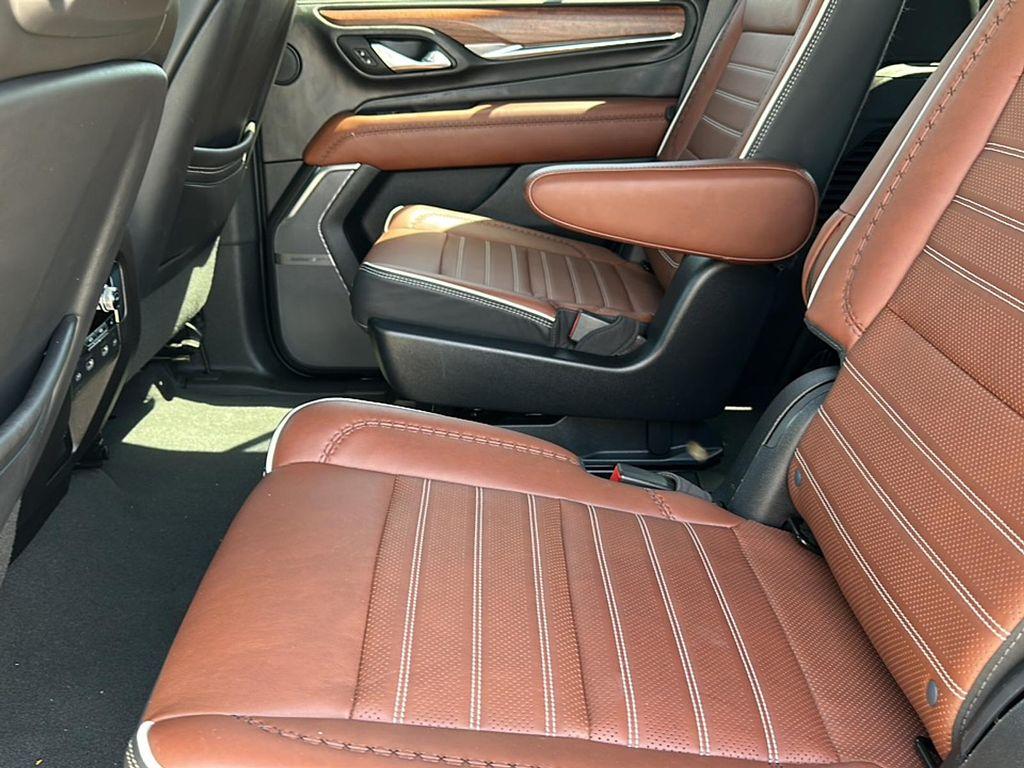 used 2023 GMC Yukon car, priced at $71,888